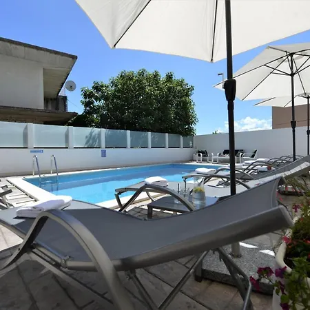 Villa Teco - Moderne Apartments Mit Pool Und Meerblick
