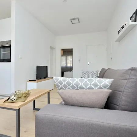 Apartment Villa Teco - Moderne Apartments Mit Pool Und Meerblick Trogir