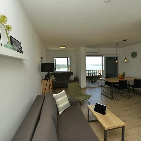 Villa Teco - Moderne Apartments Mit Pool Und Meerblick *
