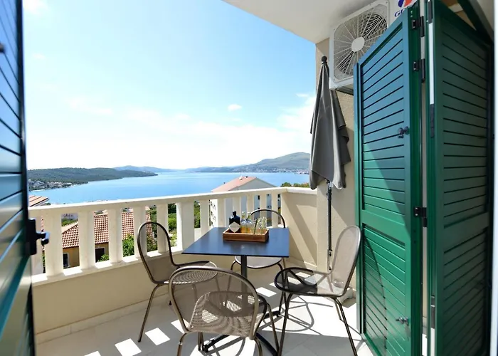 Tećo - Moderne Mit Pool Und Meerblick Apartment *