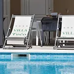 Teco - Moderne Mit Pool Und Meerblick トロギール