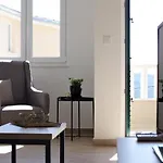 Teco - Moderne Mit Pool Und Meerblick トロギール