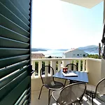 Teco - Moderne Mit Pool Und Meerblick アパート *