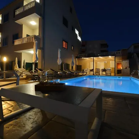 Lejlighed Teco - Moderne Mit Pool Und Meerblick