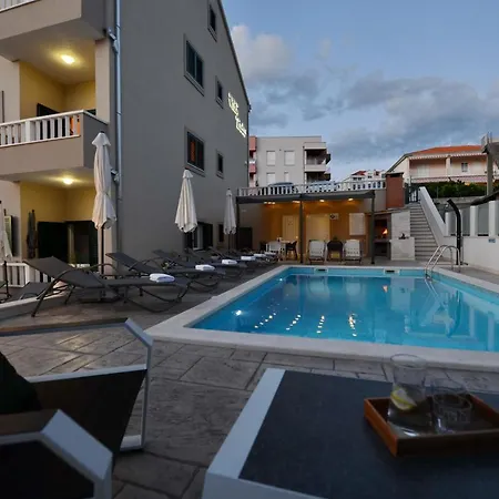 Lejlighed Teco - Moderne Mit Pool Und Meerblick